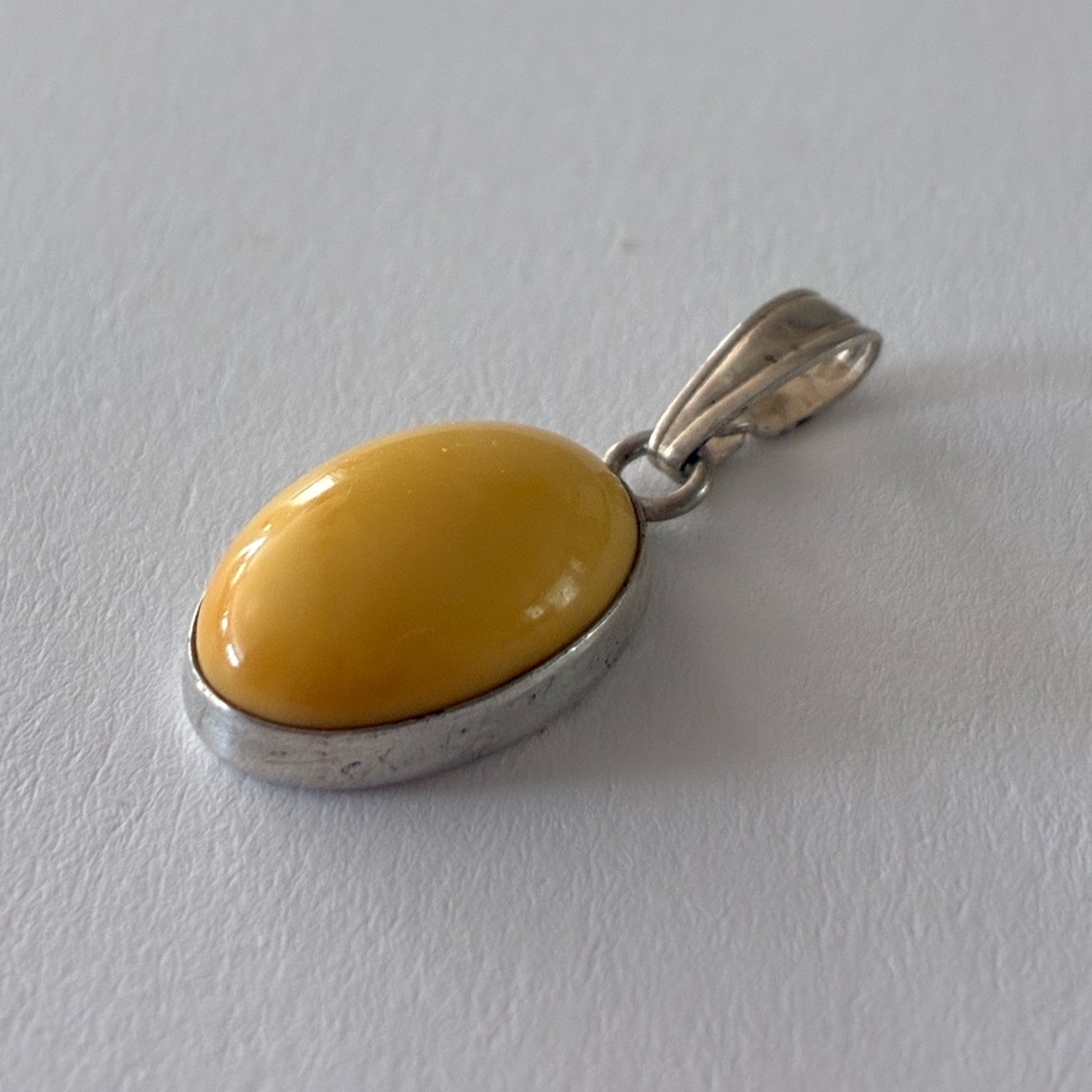 Vintage Amber Milky Butterscotch Cabochon 925 Silver Marked Pendant 1”